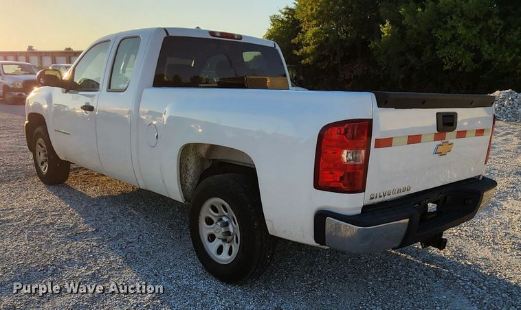 image for item MK9124 2008 Chevrolet Silverado 1500  Ext. Cab pickup truck