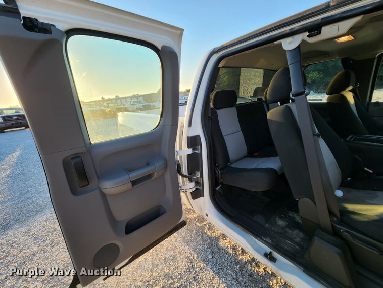 image for item MK9124 2008 Chevrolet Silverado 1500  Ext. Cab pickup truck