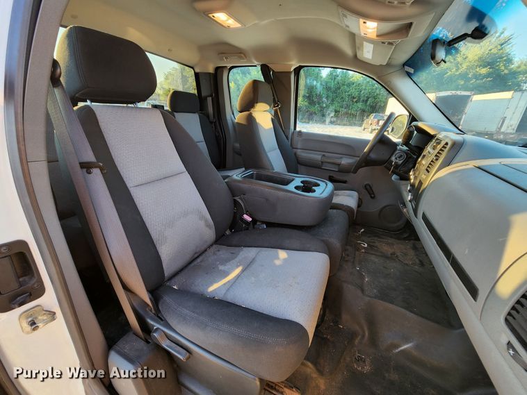 image for item MK9124 2008 Chevrolet Silverado 1500  Ext. Cab pickup truck