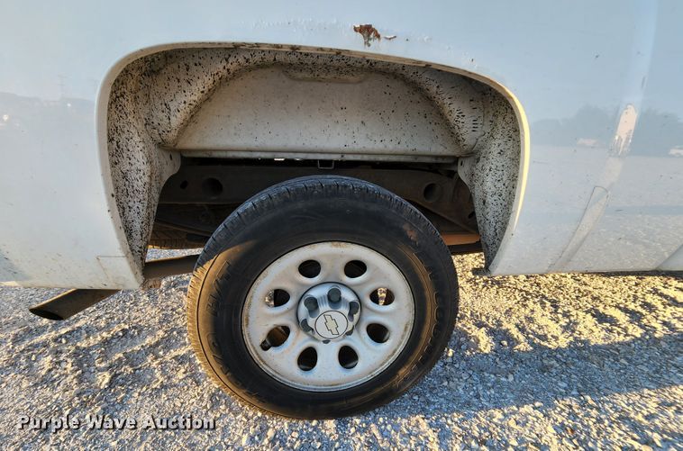 image for item MK9124 2008 Chevrolet Silverado 1500  Ext. Cab pickup truck