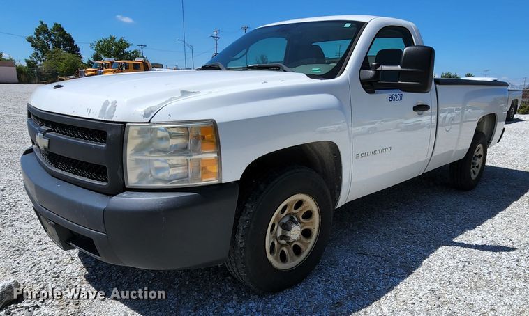 image for item MK9128 2007 Chevrolet Silverado 1500  pickup truck