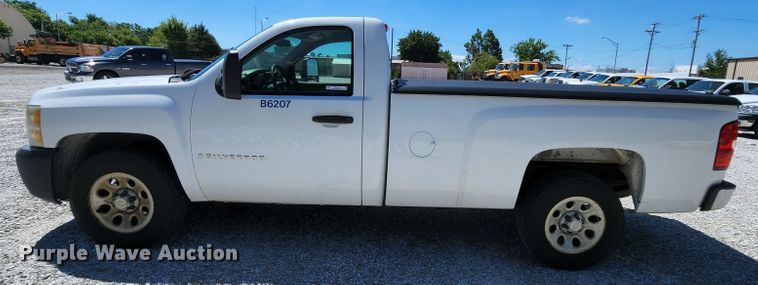 image for item MK9128 2007 Chevrolet Silverado 1500  pickup truck