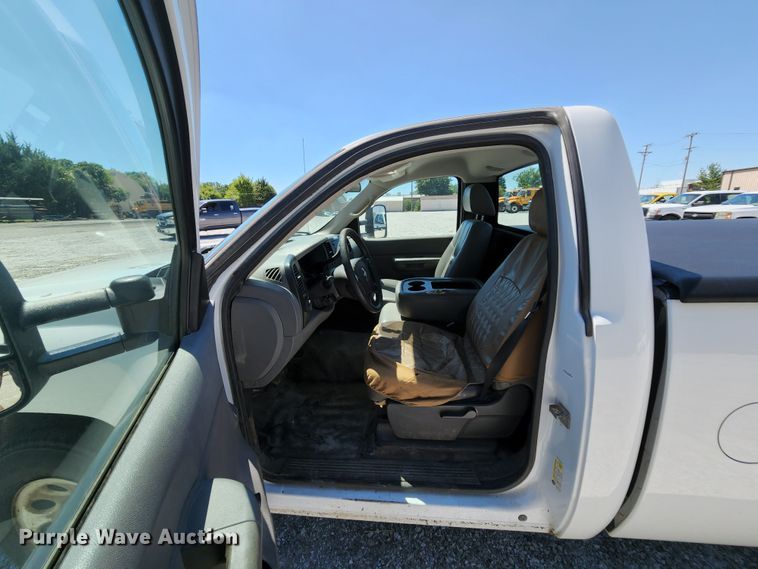 image for item MK9128 2007 Chevrolet Silverado 1500  pickup truck