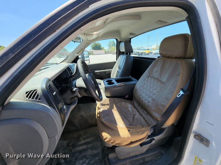 image for item MK9128 2007 Chevrolet Silverado 1500  pickup truck