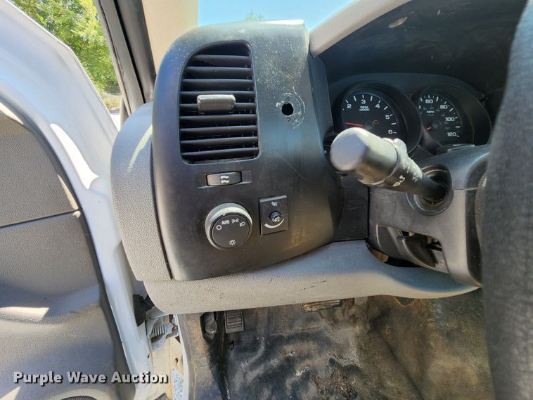 image for item MK9128 2007 Chevrolet Silverado 1500  pickup truck