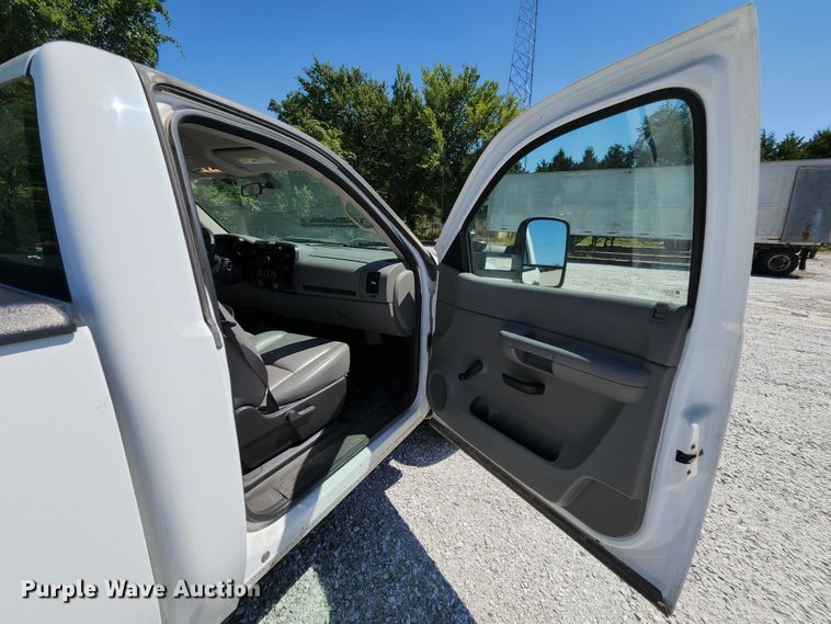 image for item MK9128 2007 Chevrolet Silverado 1500  pickup truck