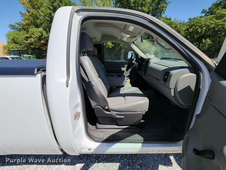 image for item MK9128 2007 Chevrolet Silverado 1500  pickup truck