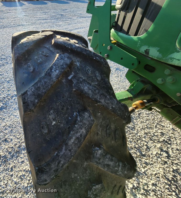 image for item MK9132 2007 John Deere 6415 MFWD tractor
