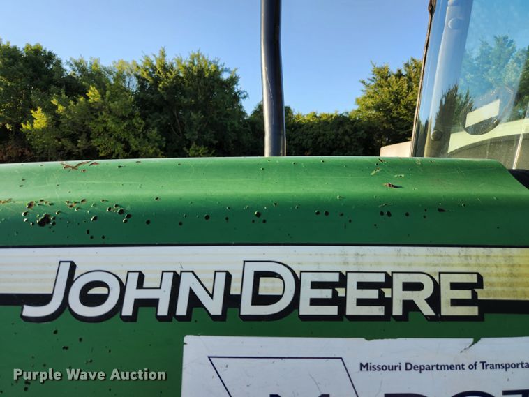 image for item MK9132 2007 John Deere 6415 MFWD tractor
