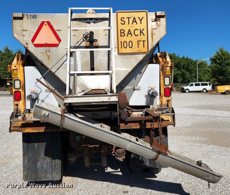 image for item MK9133 2006 International 7400  dump truck