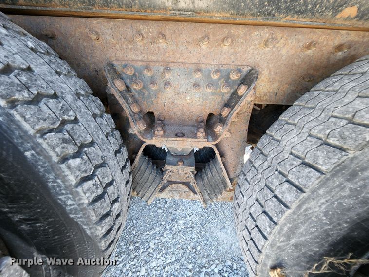 image for item MK9133 2006 International 7400  dump truck