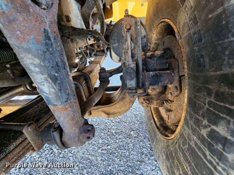 image for item MK9133 2006 International 7400  dump truck