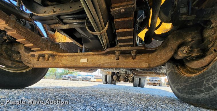 image for item MK9133 2006 International 7400  dump truck