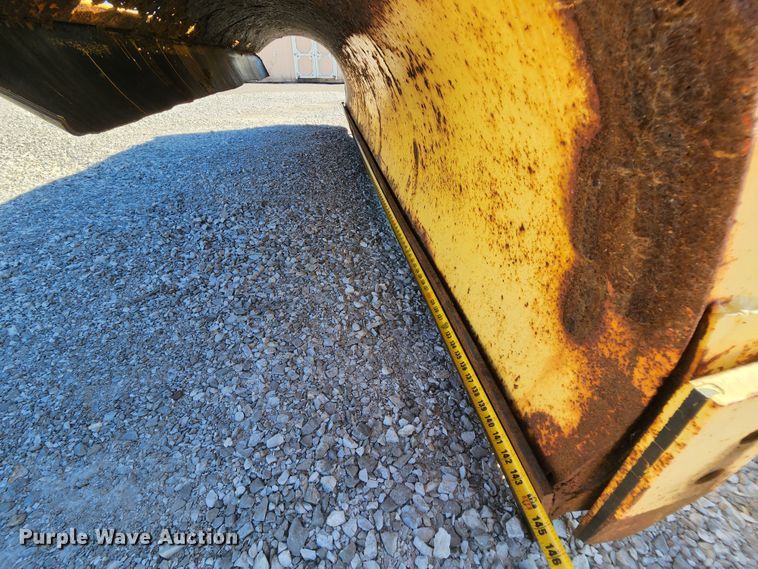 image for item MK9133 2006 International 7400  dump truck