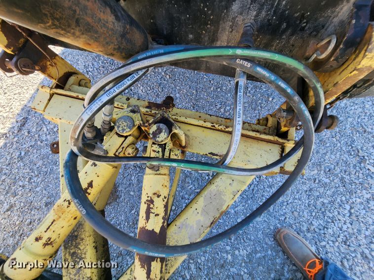 image for item MK9133 2006 International 7400  dump truck