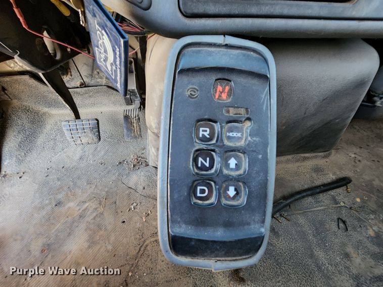 image for item MK9133 2006 International 7400  dump truck