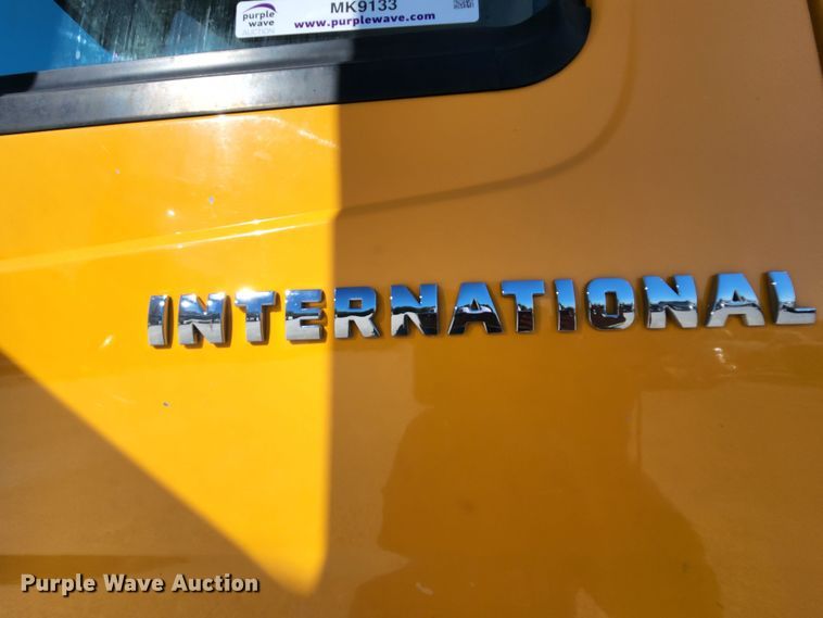 image for item MK9133 2006 International 7400  dump truck