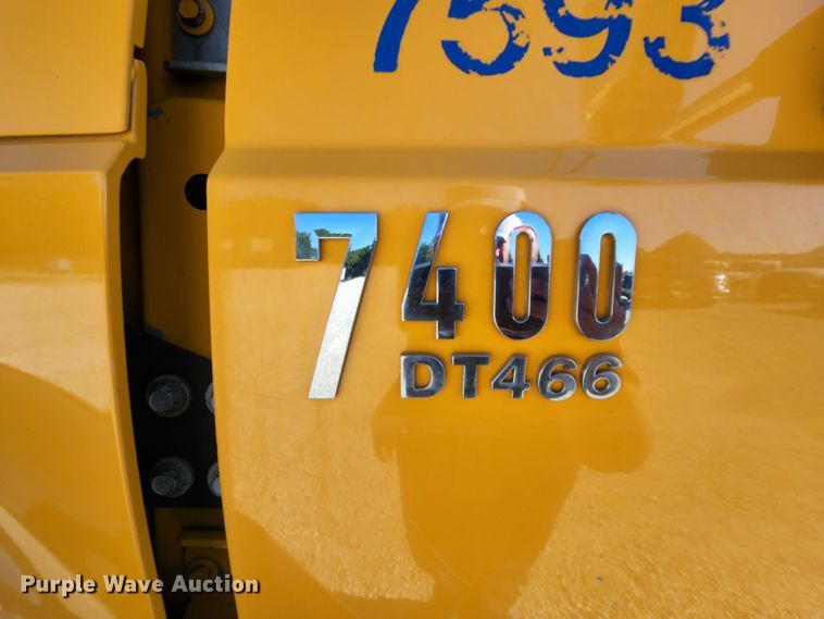 image for item MK9133 2006 International 7400  dump truck