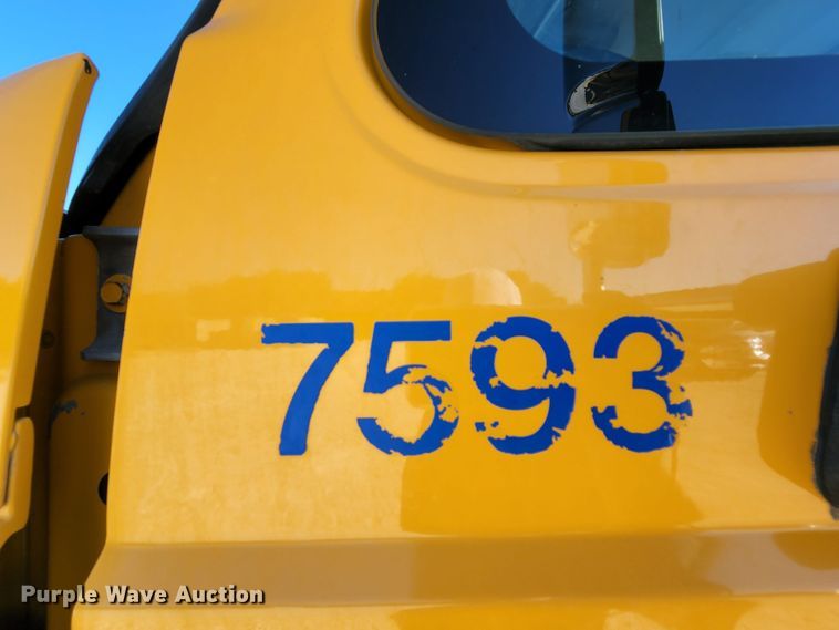 image for item MK9133 2006 International 7400  dump truck