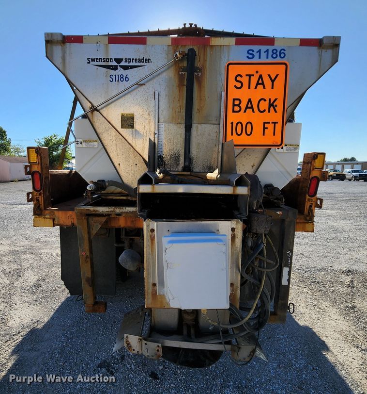 image for item MK9134 2006 International 7400  Crew Cab dump truck