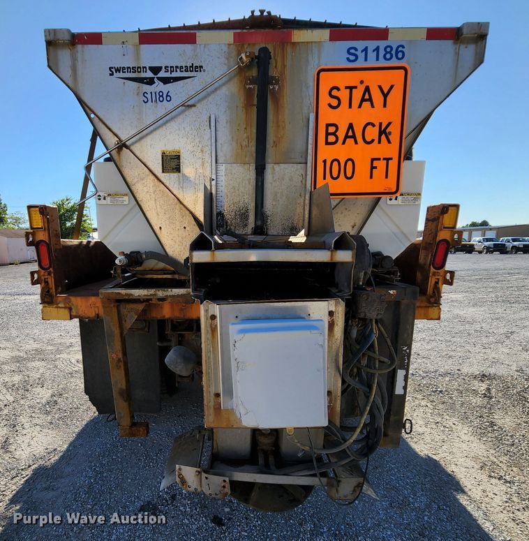 image for item MK9134 2006 International 7400  Crew Cab dump truck