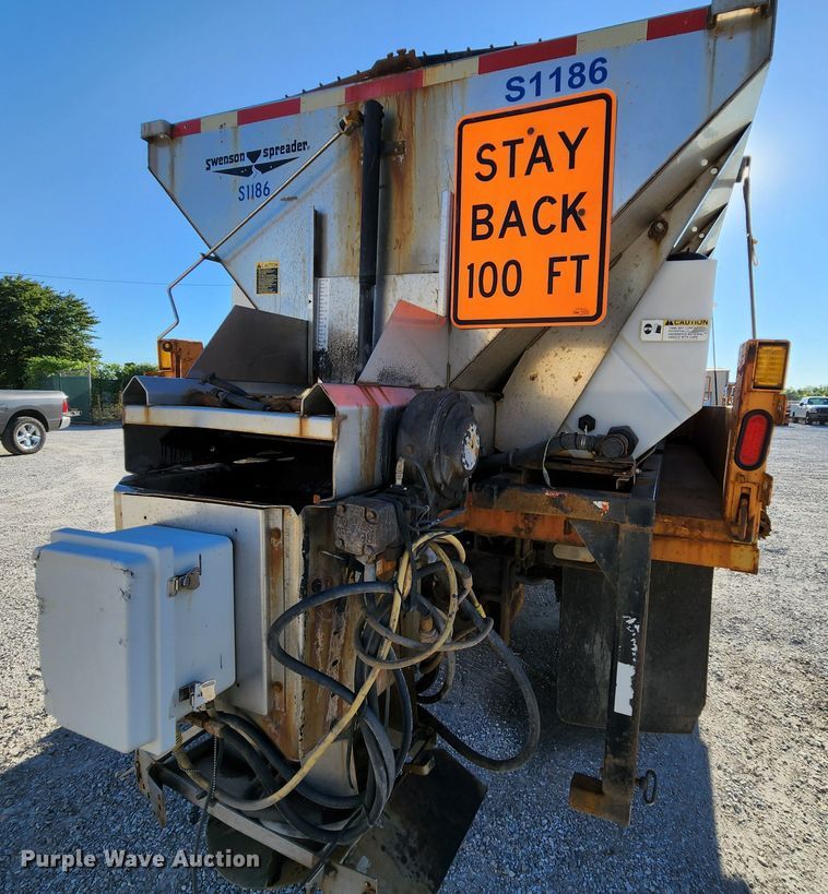 image for item MK9134 2006 International 7400  Crew Cab dump truck