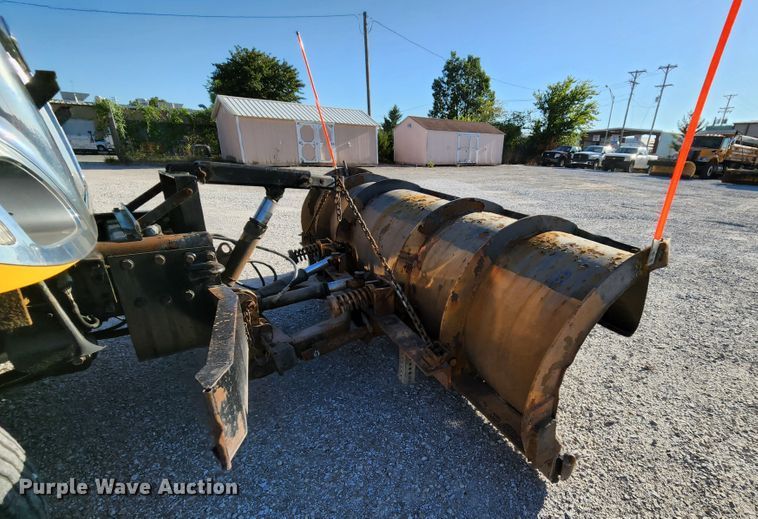 image for item MK9134 2006 International 7400  Crew Cab dump truck