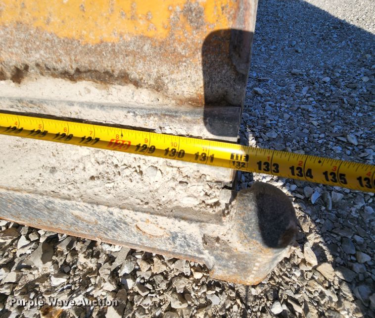 image for item MK9134 2006 International 7400  Crew Cab dump truck