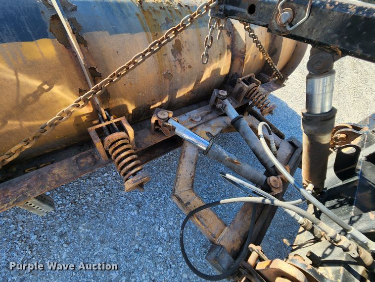 image for item MK9134 2006 International 7400  Crew Cab dump truck