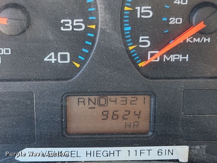 image for item MK9134 2006 International 7400  Crew Cab dump truck