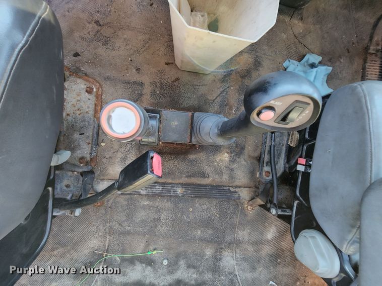 image for item MK9134 2006 International 7400  Crew Cab dump truck