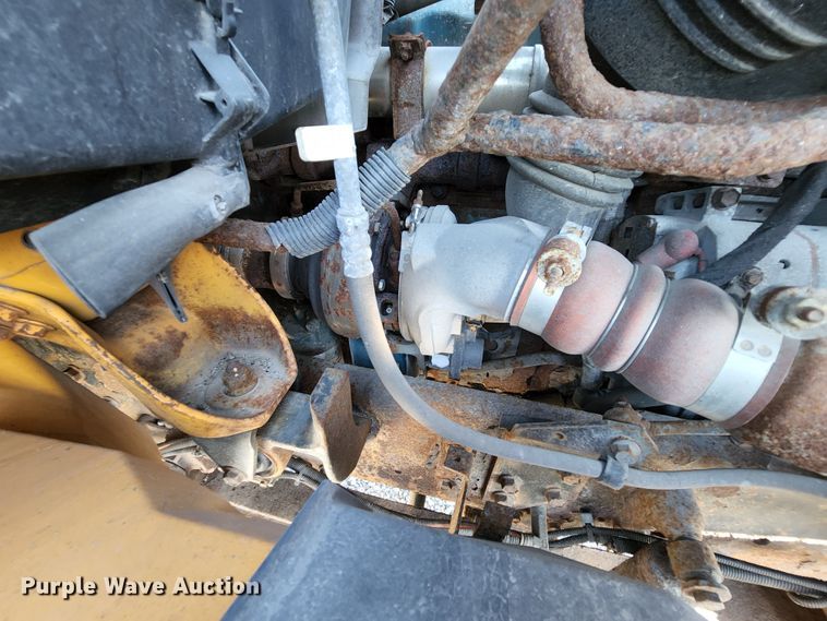 image for item MK9134 2006 International 7400  Crew Cab dump truck