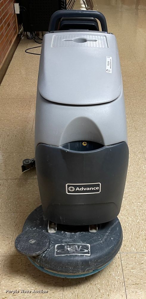 image for item MU9046 Advance REV Adfinity 20R  floor scrubber