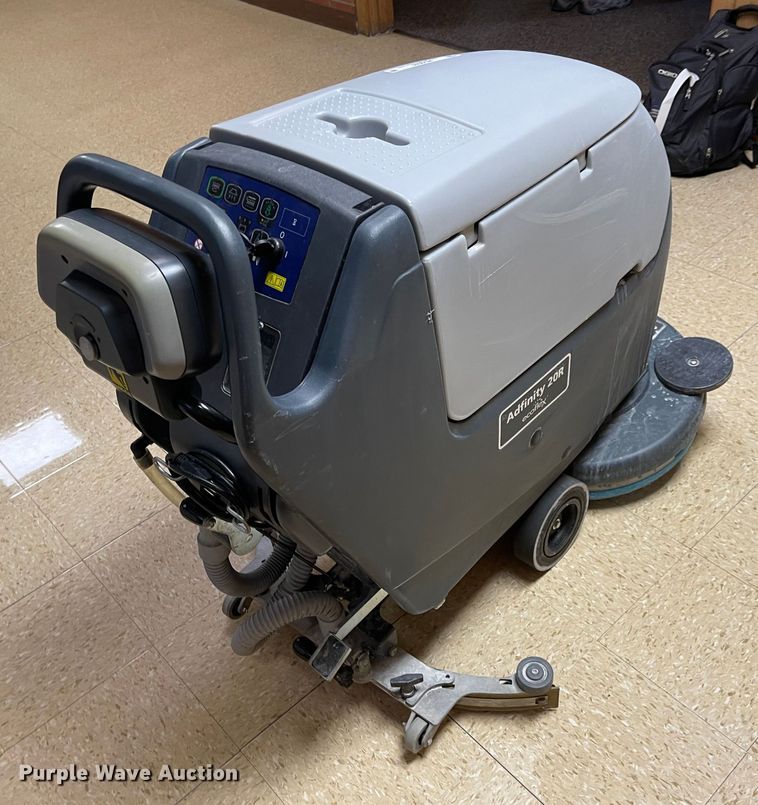 image for item MU9046 Advance REV Adfinity 20R  floor scrubber