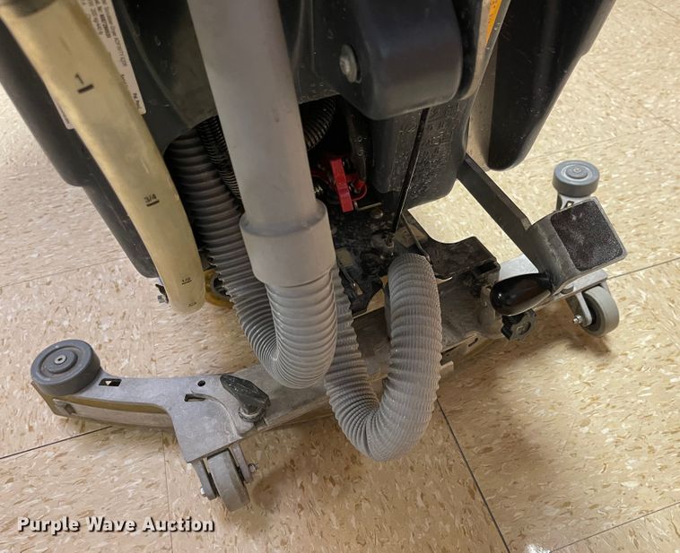 image for item MU9046 Advance REV Adfinity 20R  floor scrubber