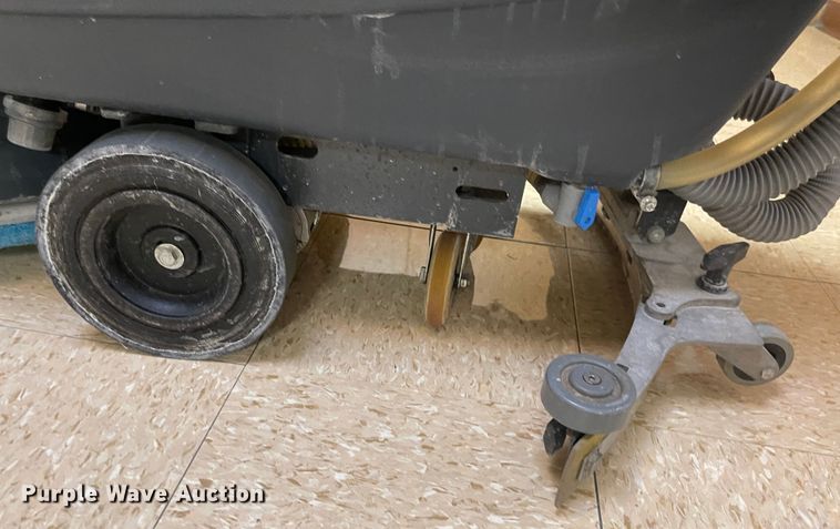 image for item MU9046 Advance REV Adfinity 20R  floor scrubber