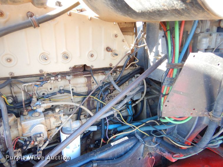 image for item MX9991 1989 International 9300  semi truck