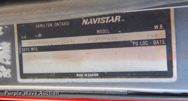 image for item MX9991 1989 International 9300  semi truck