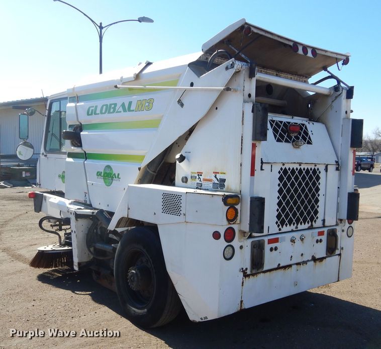 image for item MX9992 2014 Global M3  street sweeper