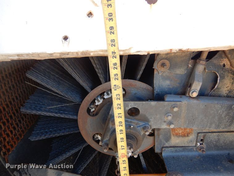 image for item MX9992 2014 Global M3  street sweeper