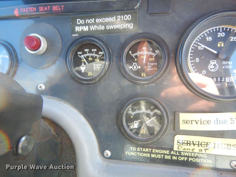 image for item MX9992 2014 Global M3  street sweeper