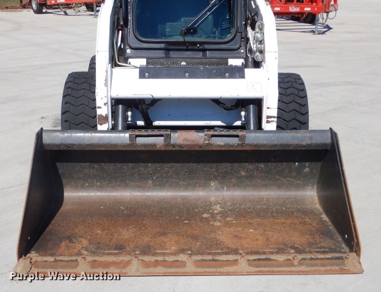 image for item MX9995 2012 Bobcat S185  skid steer loader