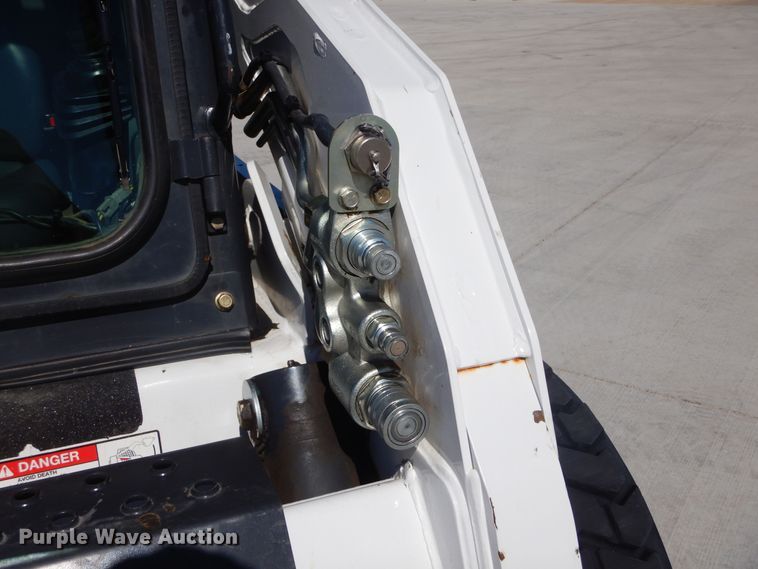 image for item MX9995 2012 Bobcat S185  skid steer loader