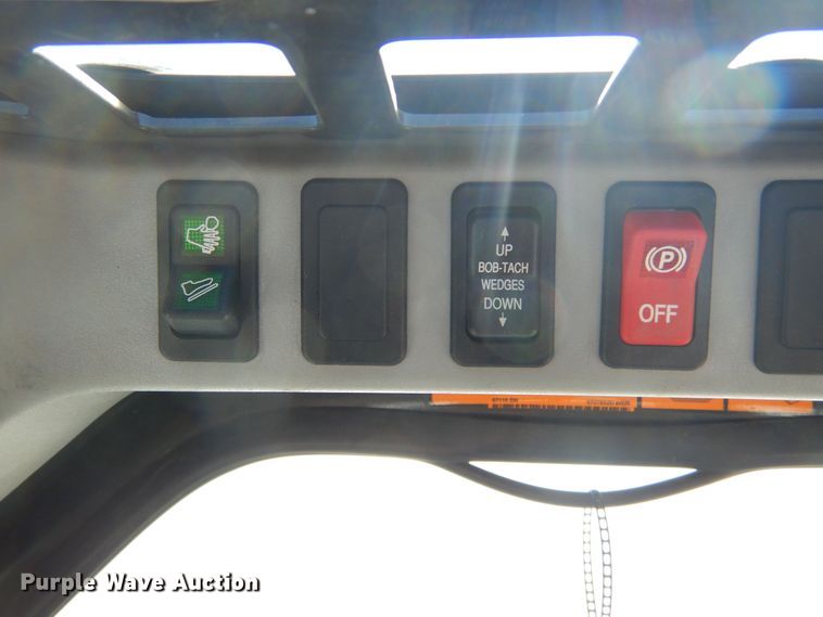 image for item MX9995 2012 Bobcat S185  skid steer loader