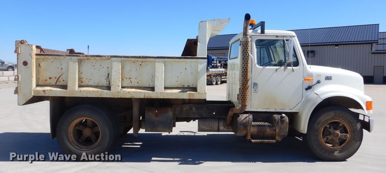 image for item MX9997 1995 International 4700  dump truck