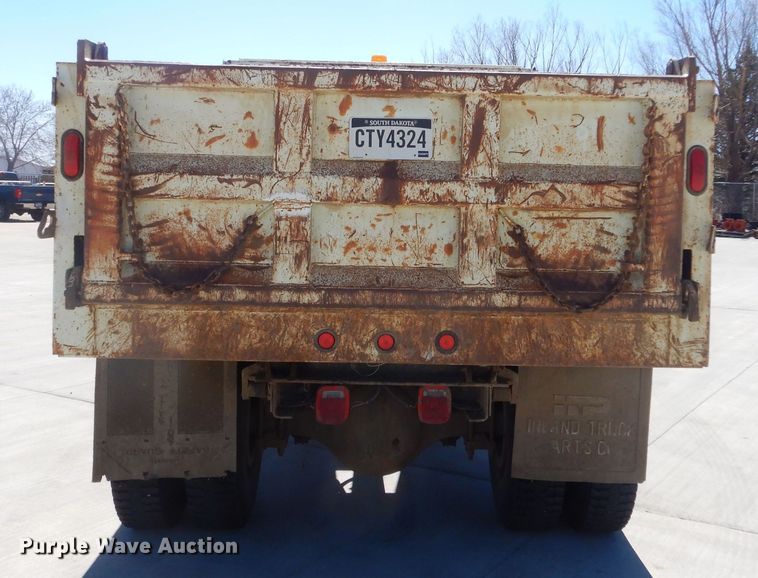 image for item MX9997 1995 International 4700  dump truck