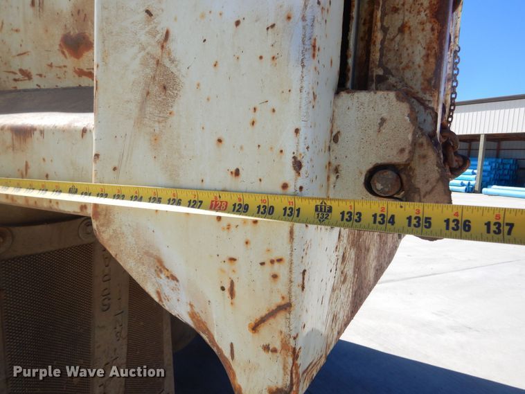 image for item MX9997 1995 International 4700  dump truck