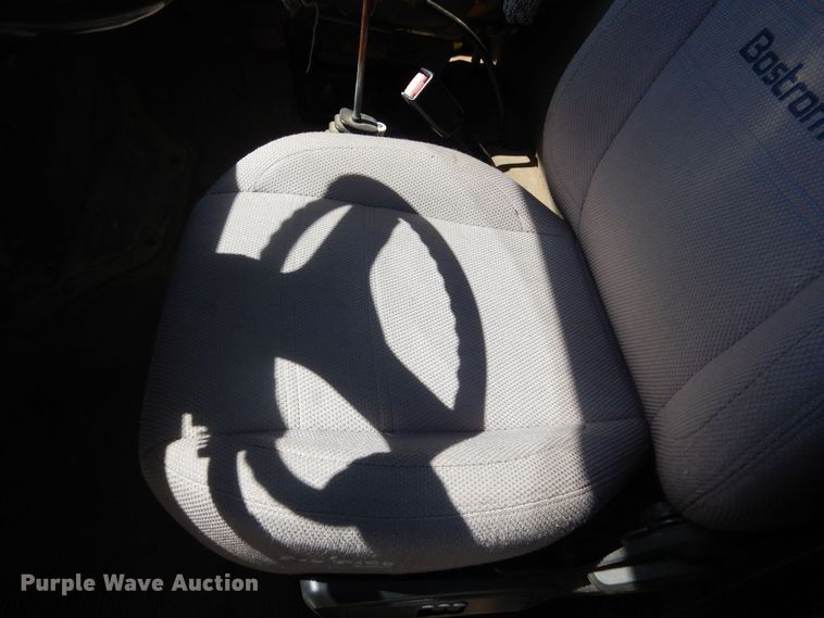 image for item MX9997 1995 International 4700  dump truck