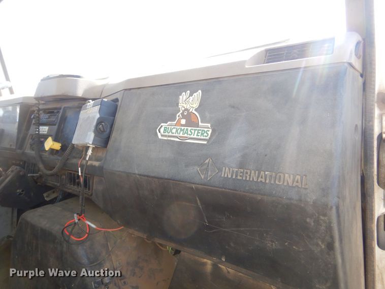 image for item MX9997 1995 International 4700  dump truck