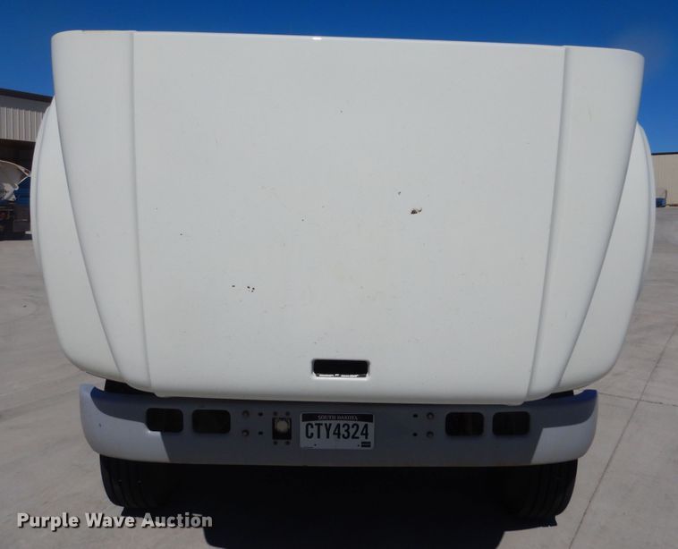 image for item MX9997 1995 International 4700  dump truck